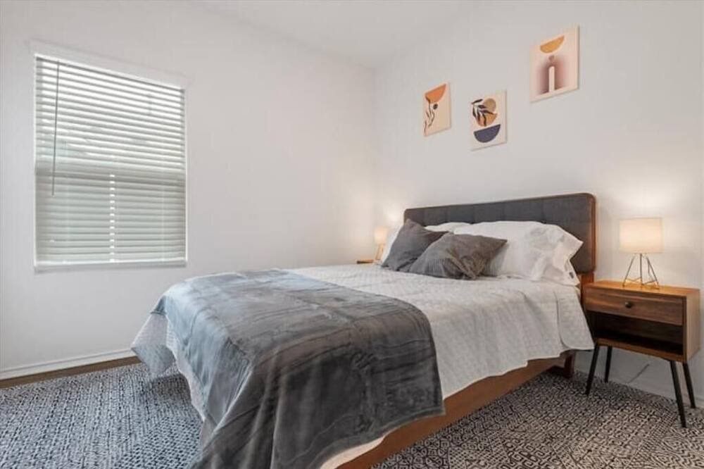 Photo of Bedroom in Del Valle