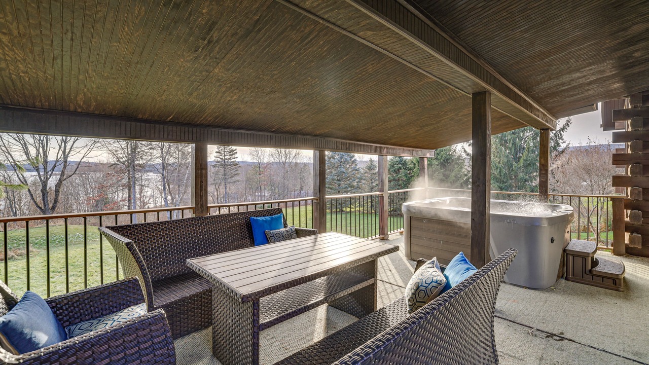 Photo of Patio Balcony in Lake Ariel
