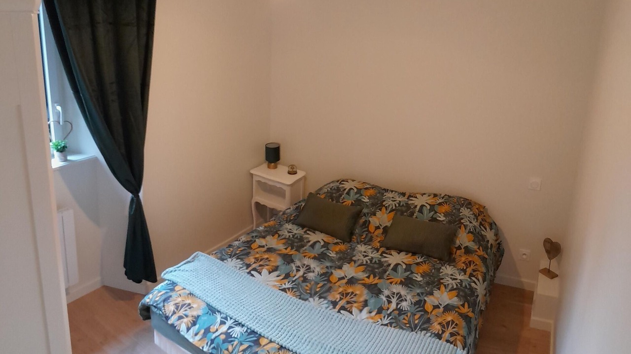Photo of Bedroom in Saint-Brice-en-Cogles