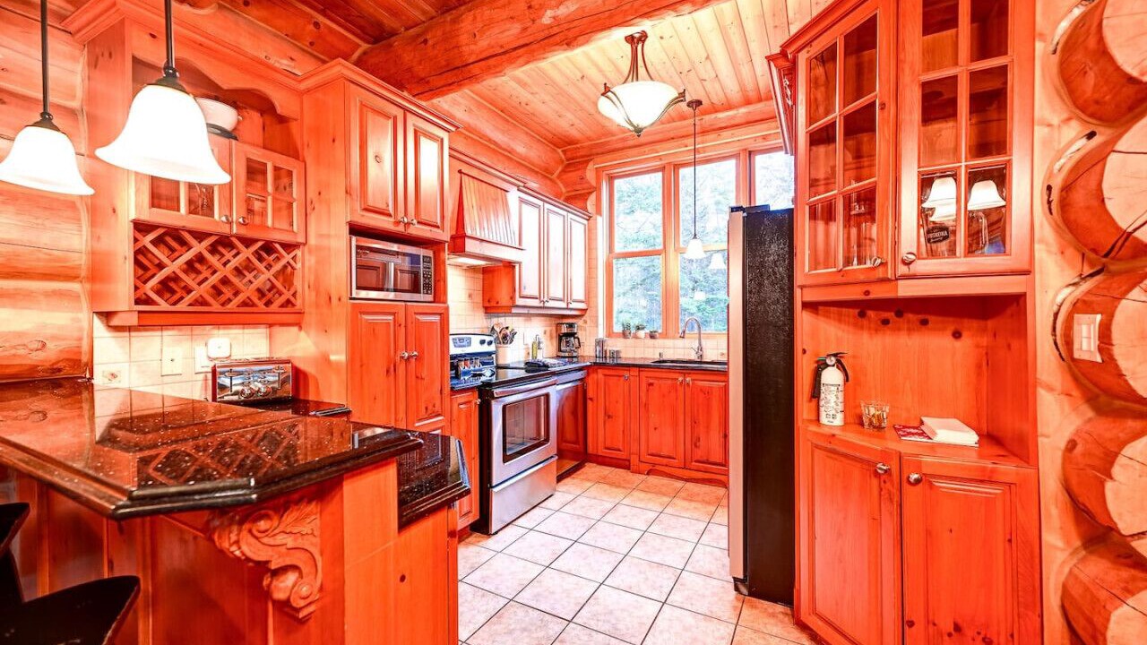 Photo of Kitchen in Mille-Isles