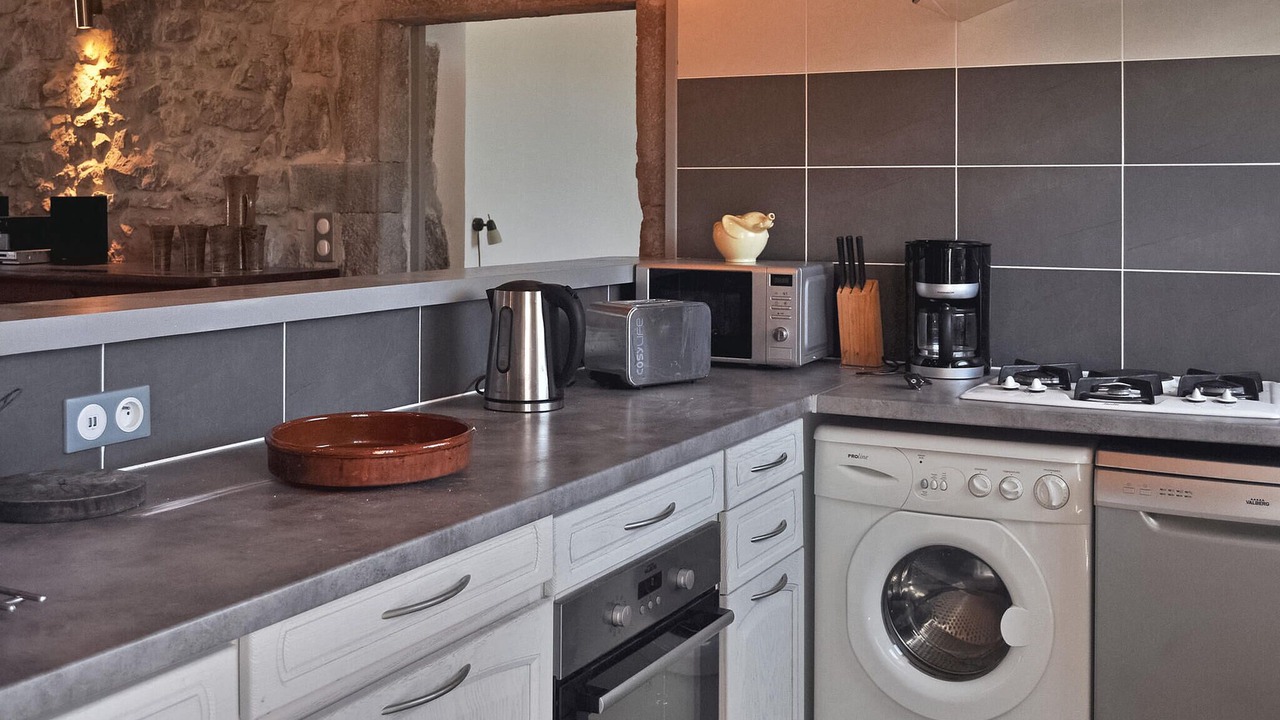 Photo of Kitchen in Saint Alban Auriolles
