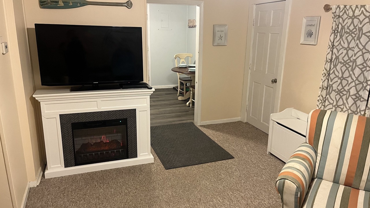 Photo of Livingroom in Ellsworth