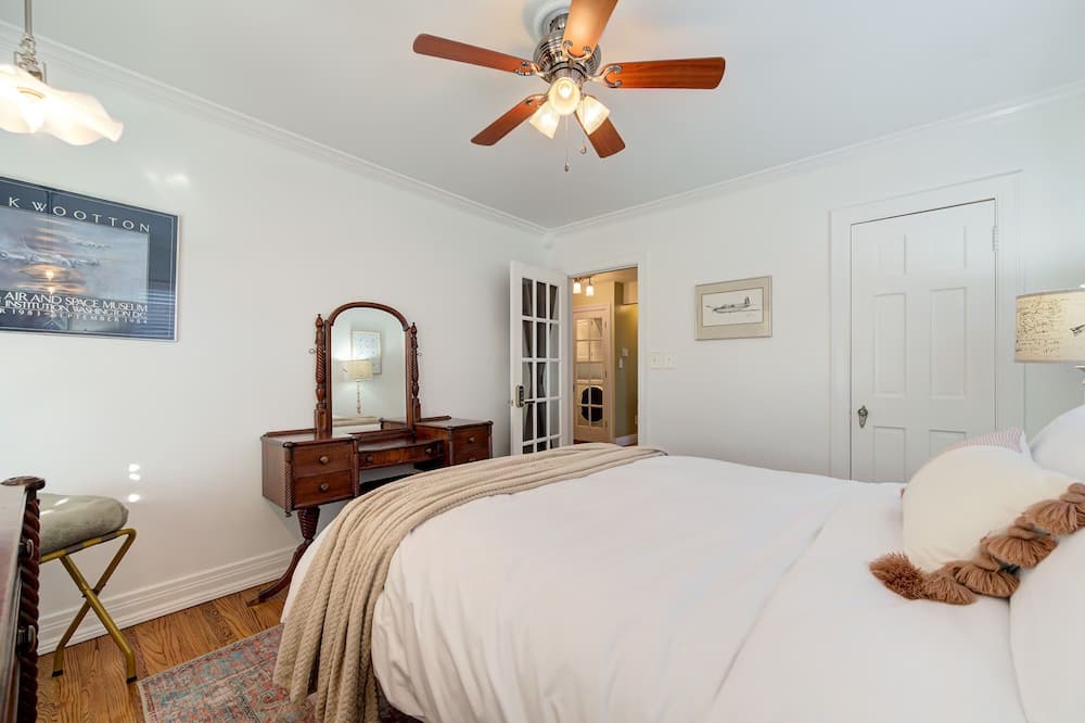 Photo of Bedroom in Central Oklahoma City