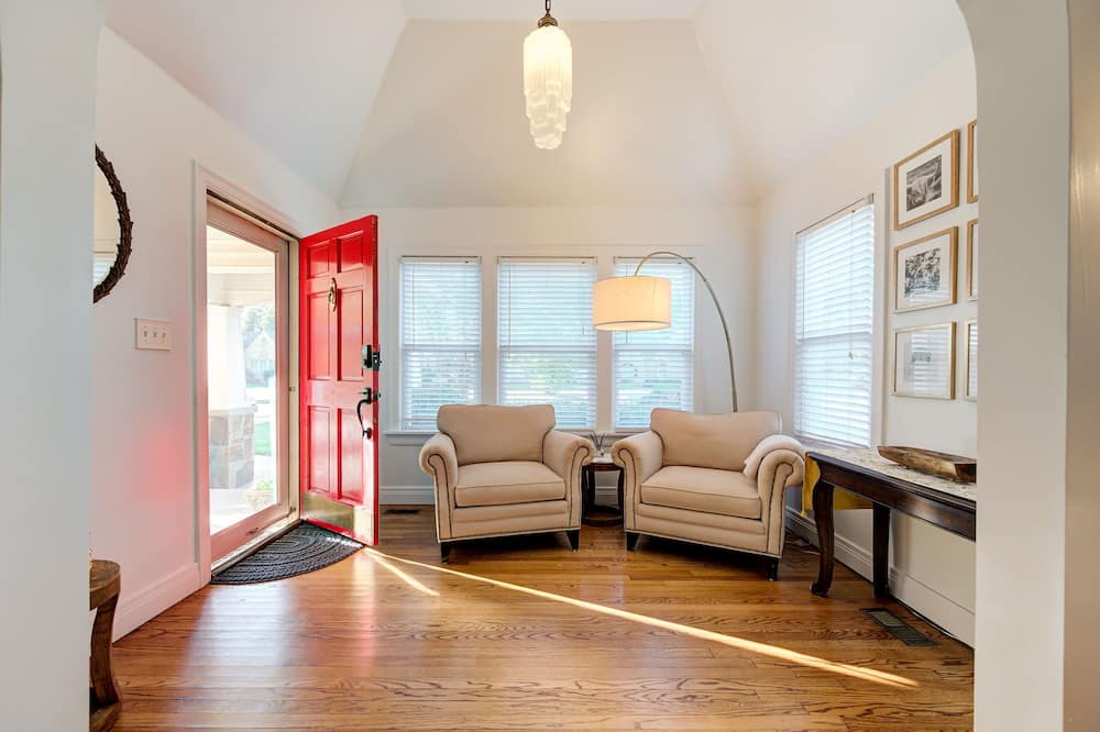 Photo of Livingroom in Central Oklahoma City