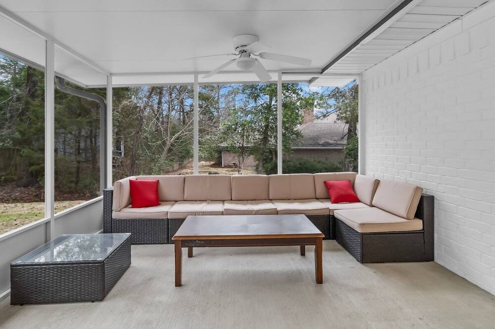 Photo of Outdoor in Hideaway