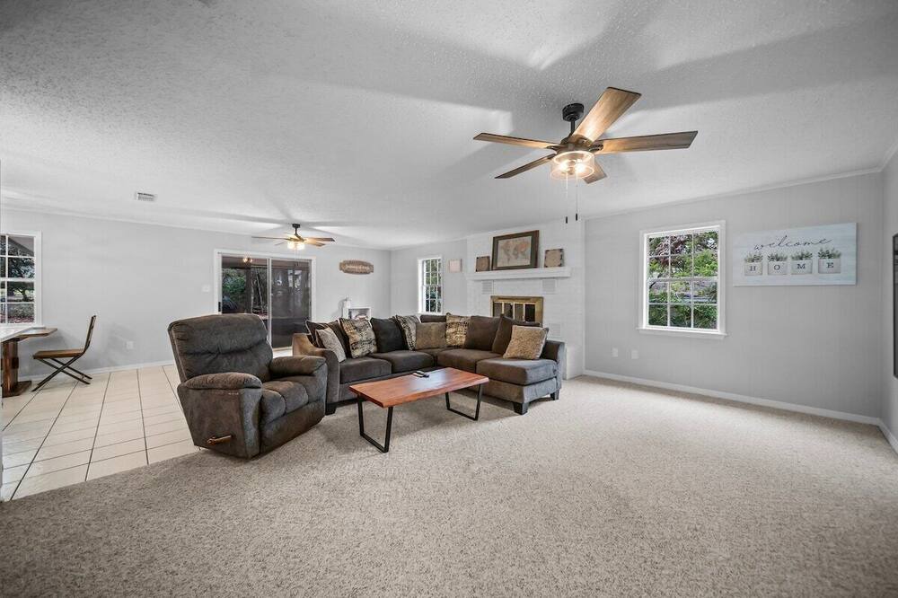 Photo of Livingroom in Hideaway
