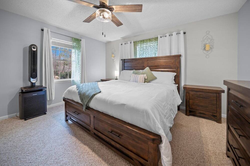 Photo of Bedroom in Hideaway