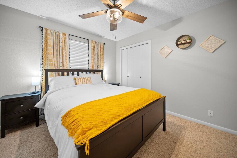 Photo of Bedroom in Hideaway
