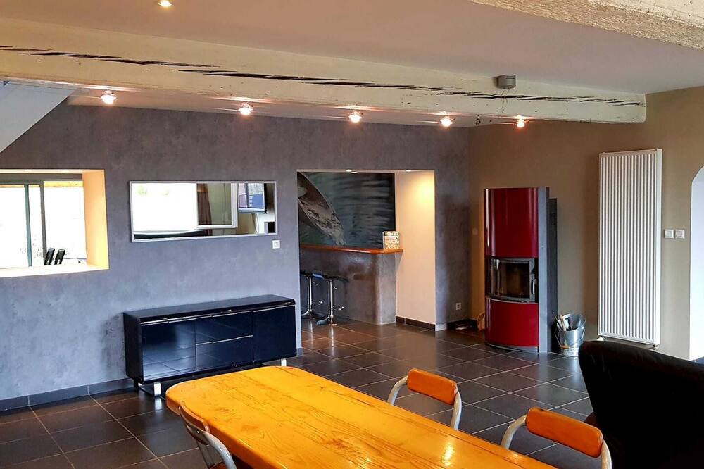Photo of Livingroom in Aiguillon