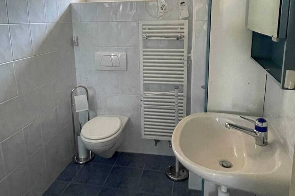 Photo of Bathroom in Chavornay