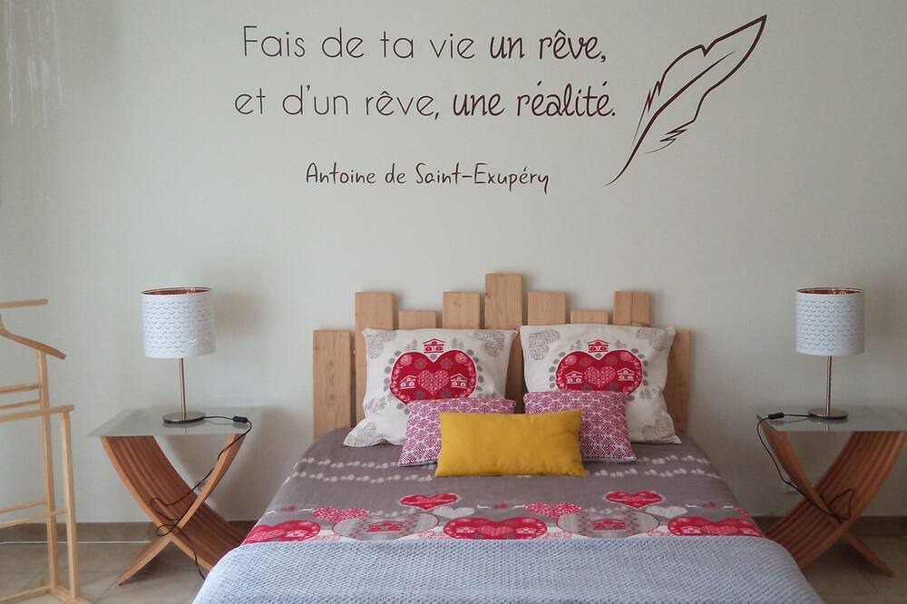 Photo of Bedroom in Fougax-et-Barrineuf