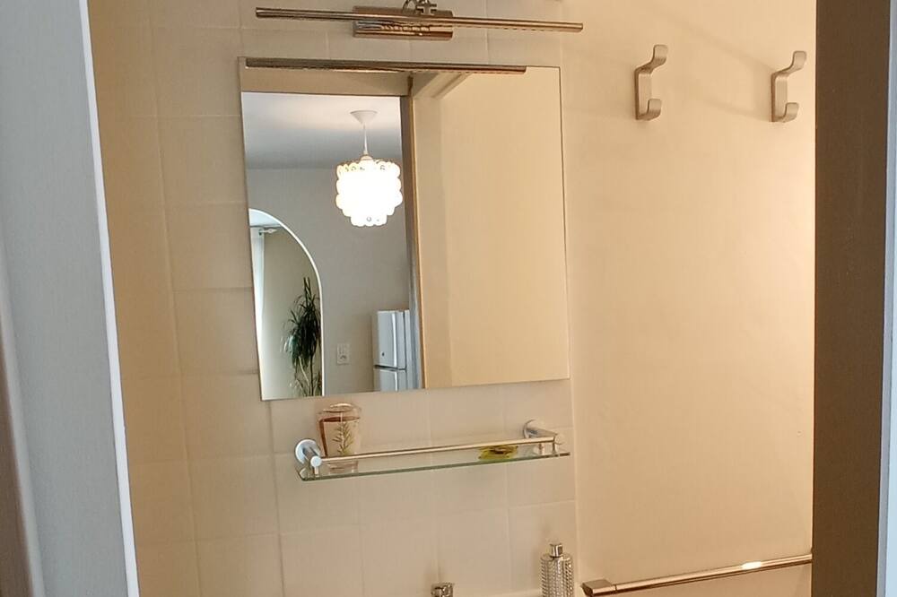 Photo of Bathroom in Fougax-et-Barrineuf