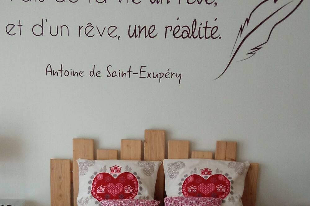 Photo of Bedroom in Fougax-et-Barrineuf