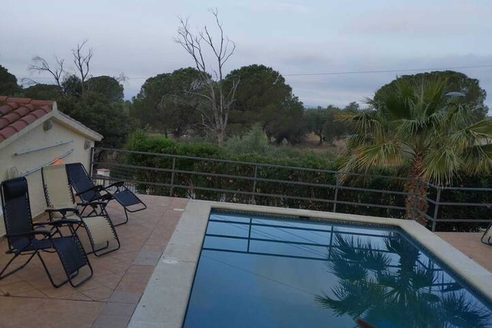 Photo of Outdoor in El Mas Isaac