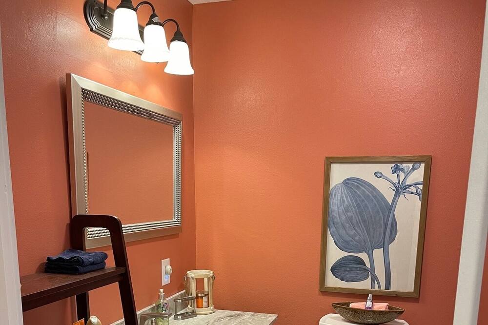 Photo of Bathroom in Anacoco