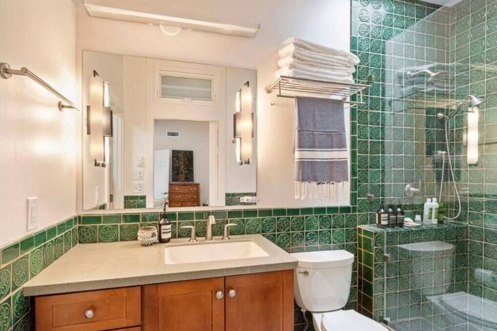 Photo of Bathroom in Nambe Pueblo