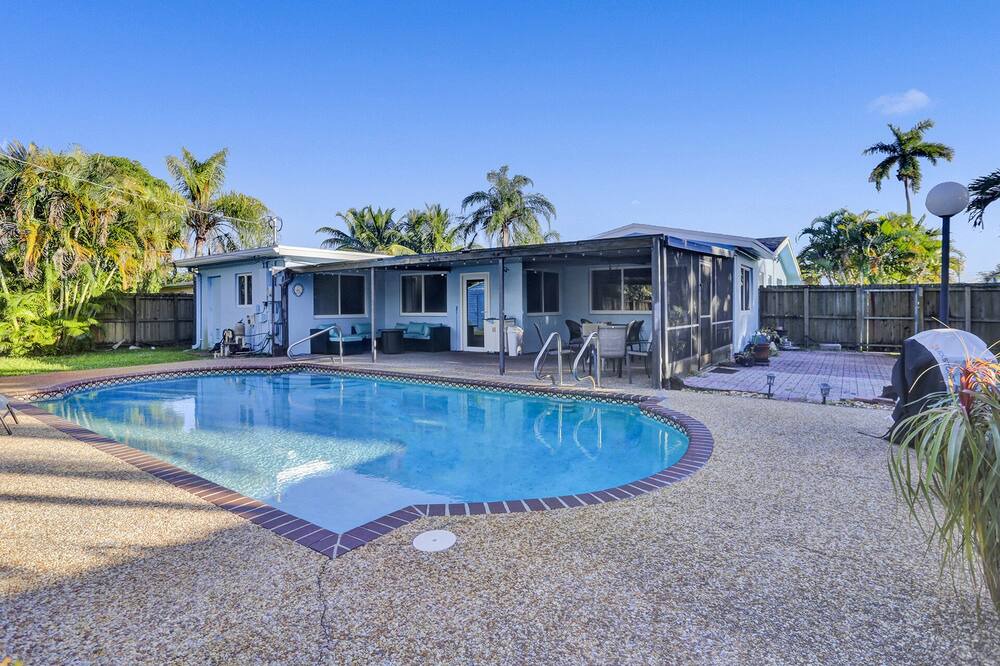Photo of Outdoor in Oakland Park