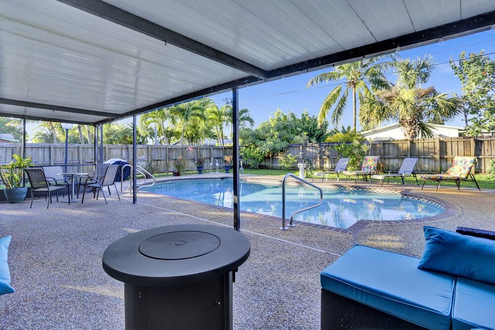 Photo of Outdoor in Oakland Park