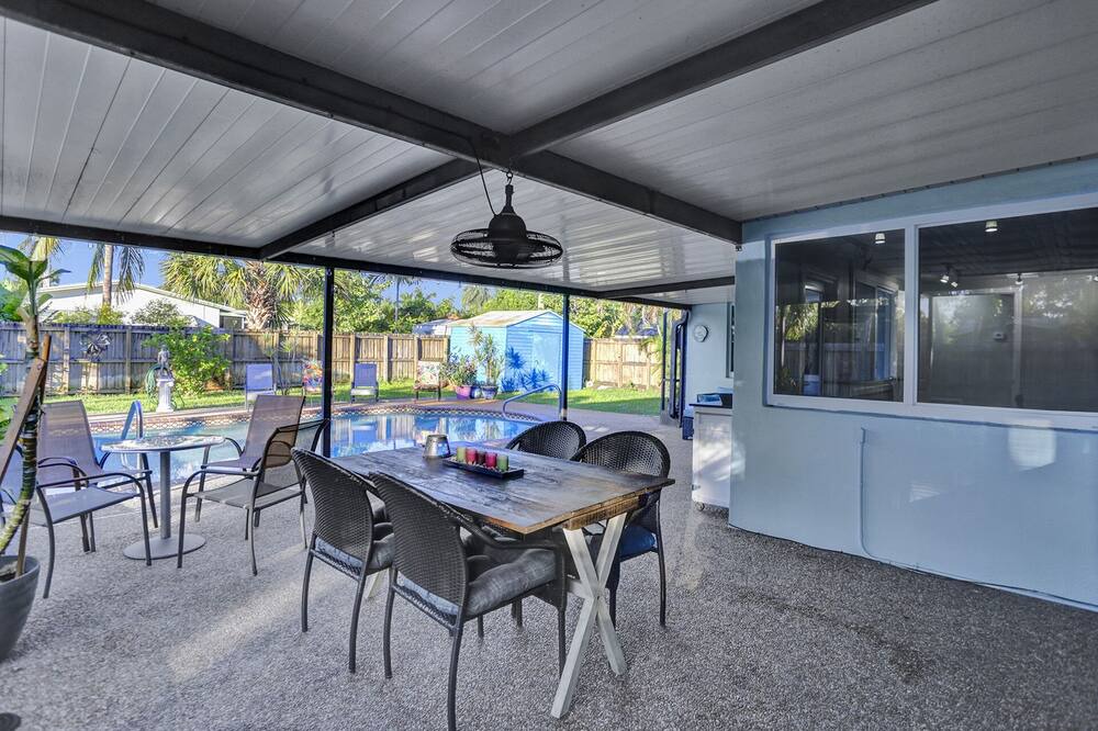 Photo of Outdoor in Oakland Park