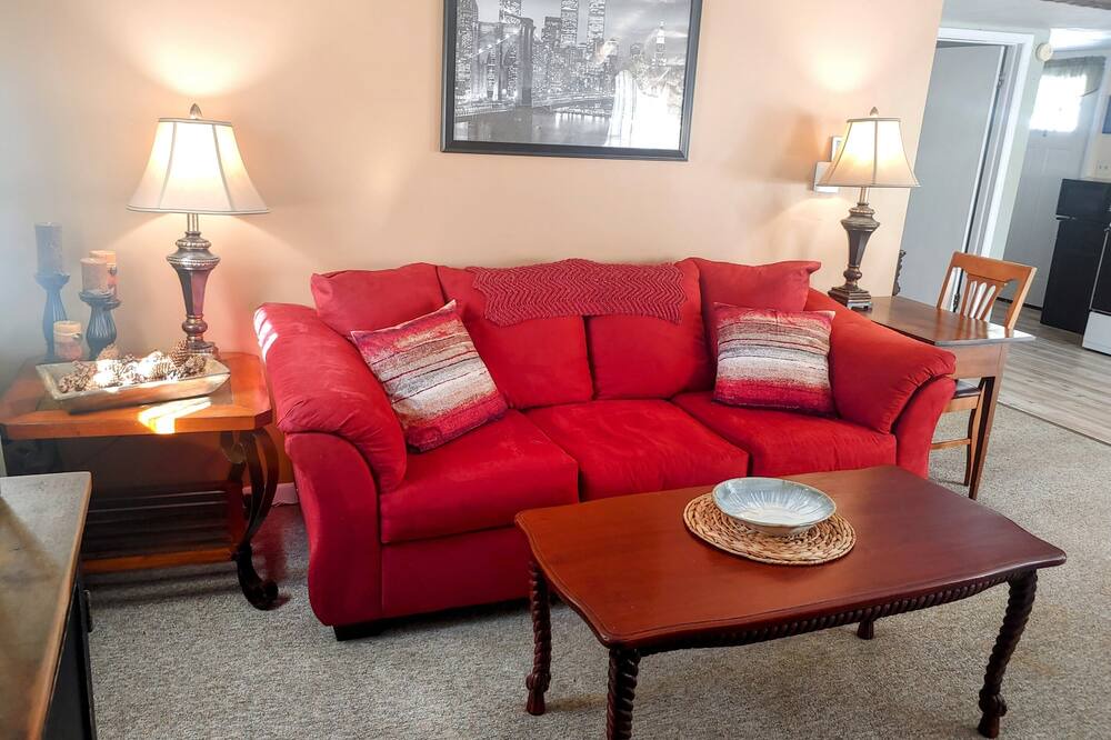 Photo of Livingroom in Skaneateles