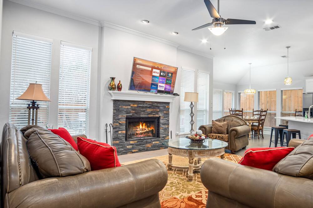 Photo of Livingroom in Garland