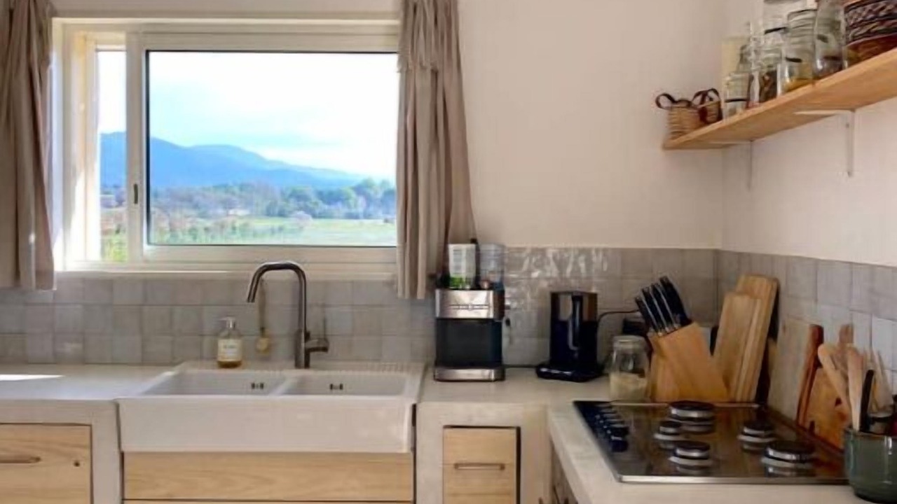 Photo of Kitchen in Puyvert