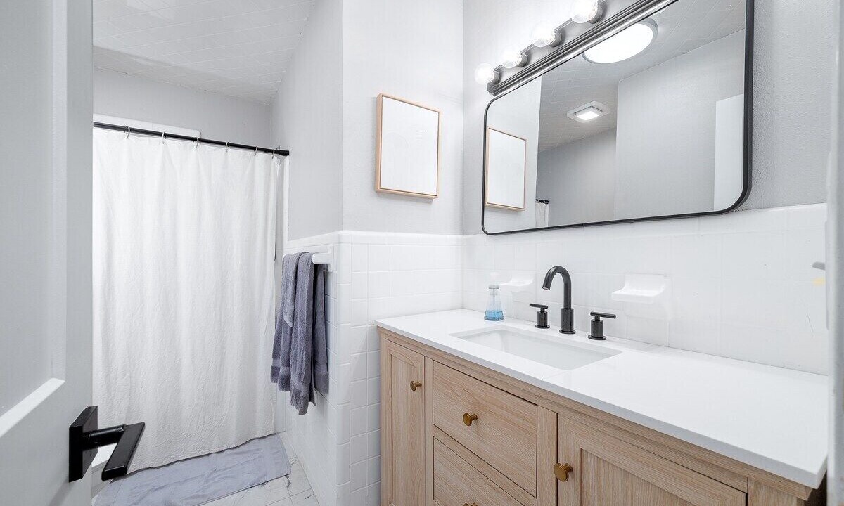 Photo of Others in Edgewood