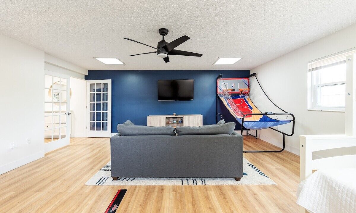 Photo of Others in Edgewood