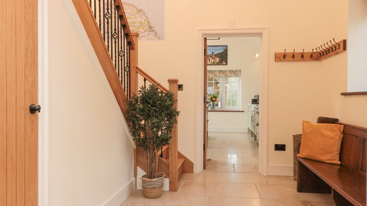 Photo of Others in Staddlebridge