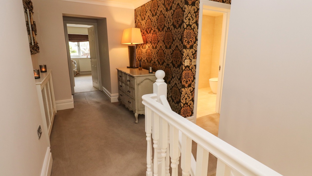 Photo of Others in Padfield