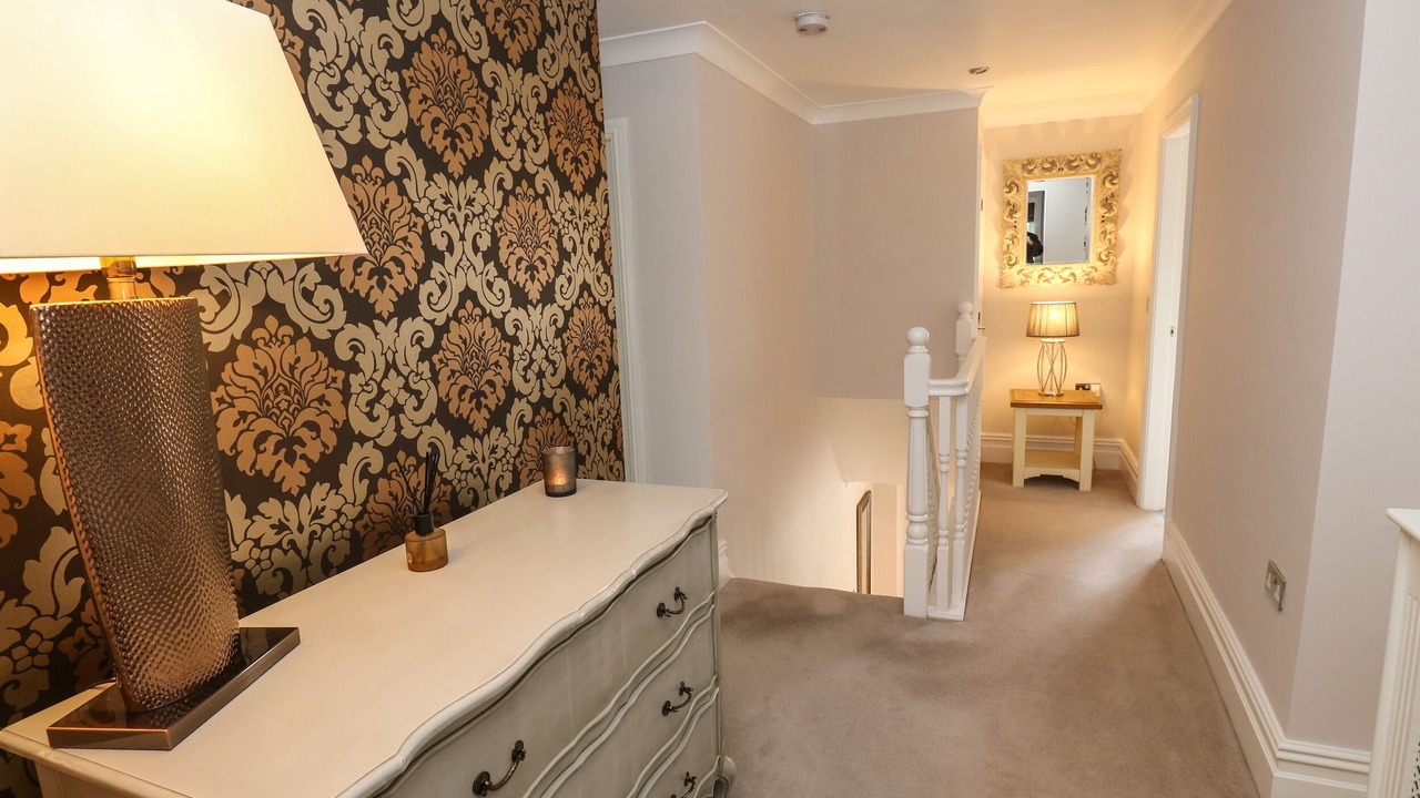 Photo of Others in Padfield