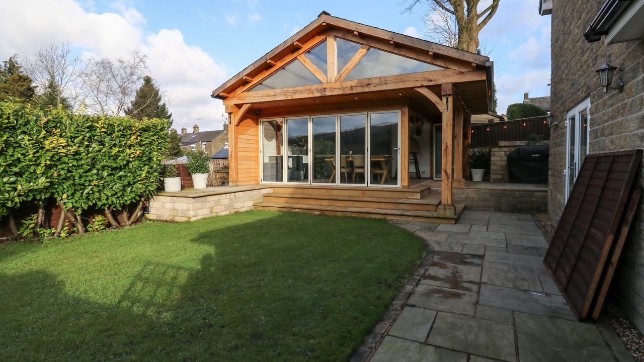 Photo of Outdoor in Padfield