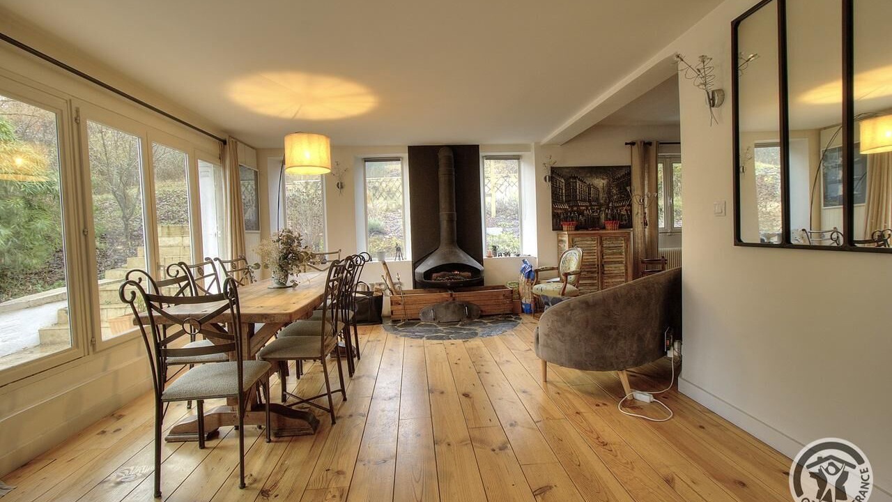 Photo of Others in Oullins