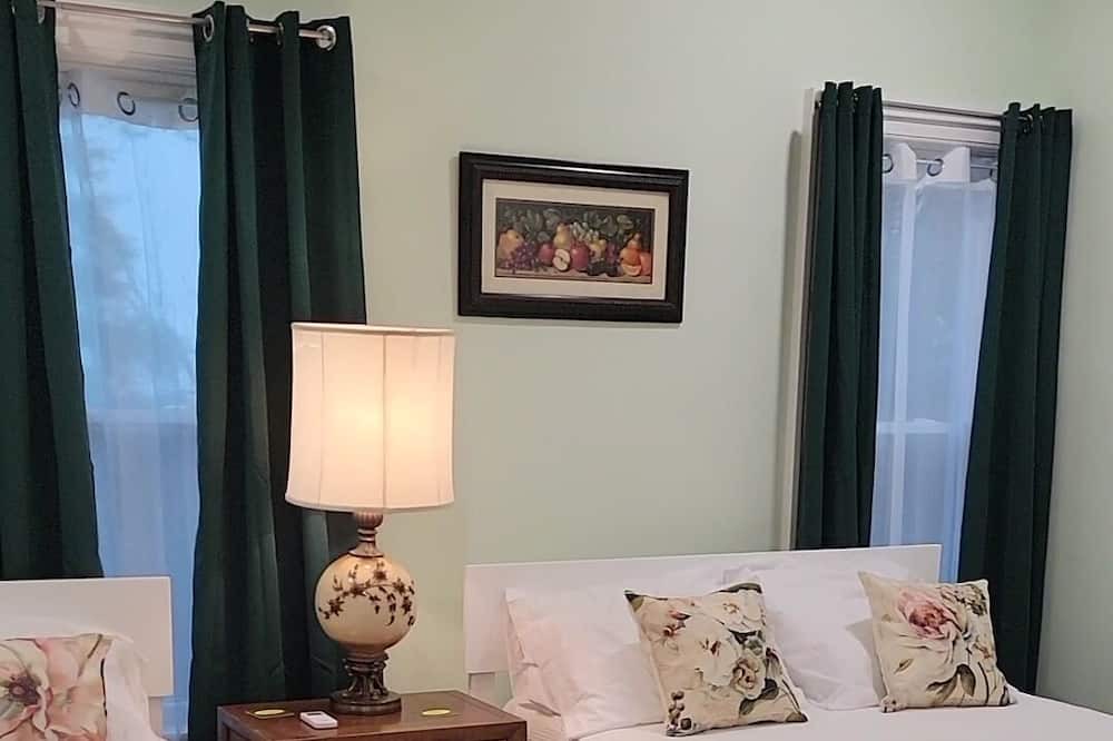 Photo of Bedroom in Titusville