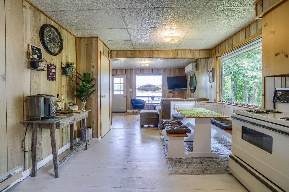 Photo of Kitchen in Coboconk