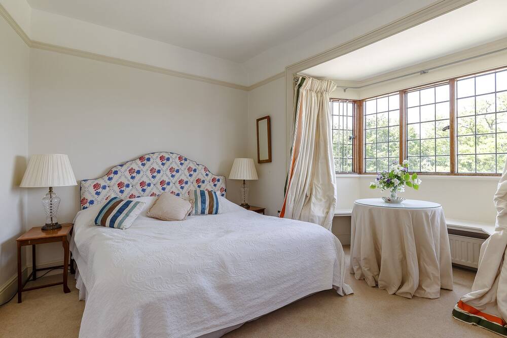 Photo of Bedroom in Swindon