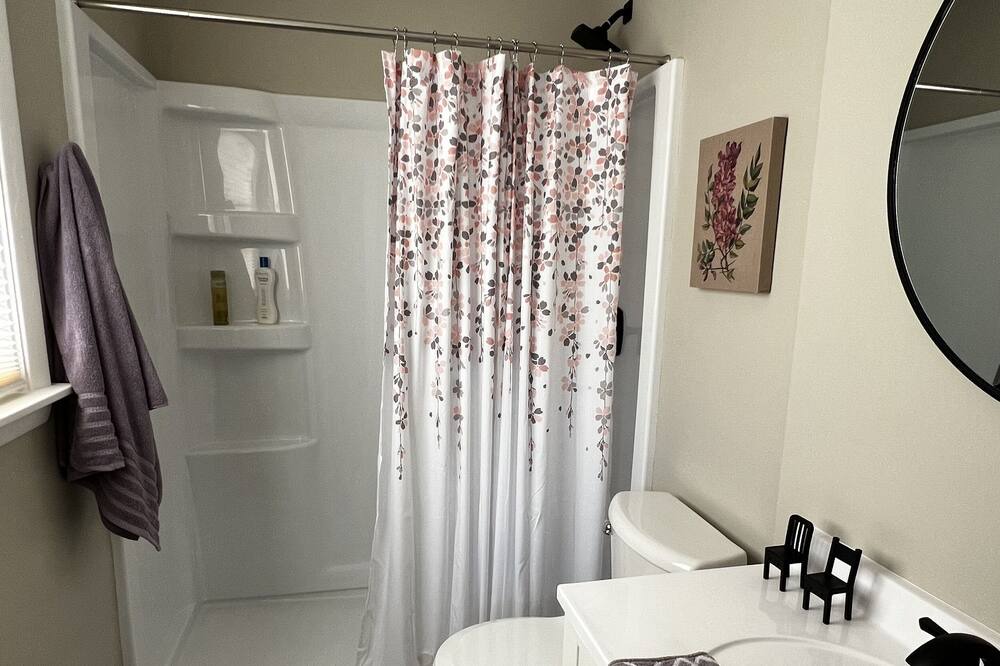 Photo of Bathroom in Urbana