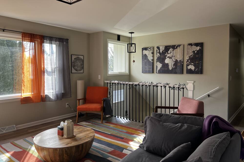 Photo of Livingroom in Urbana