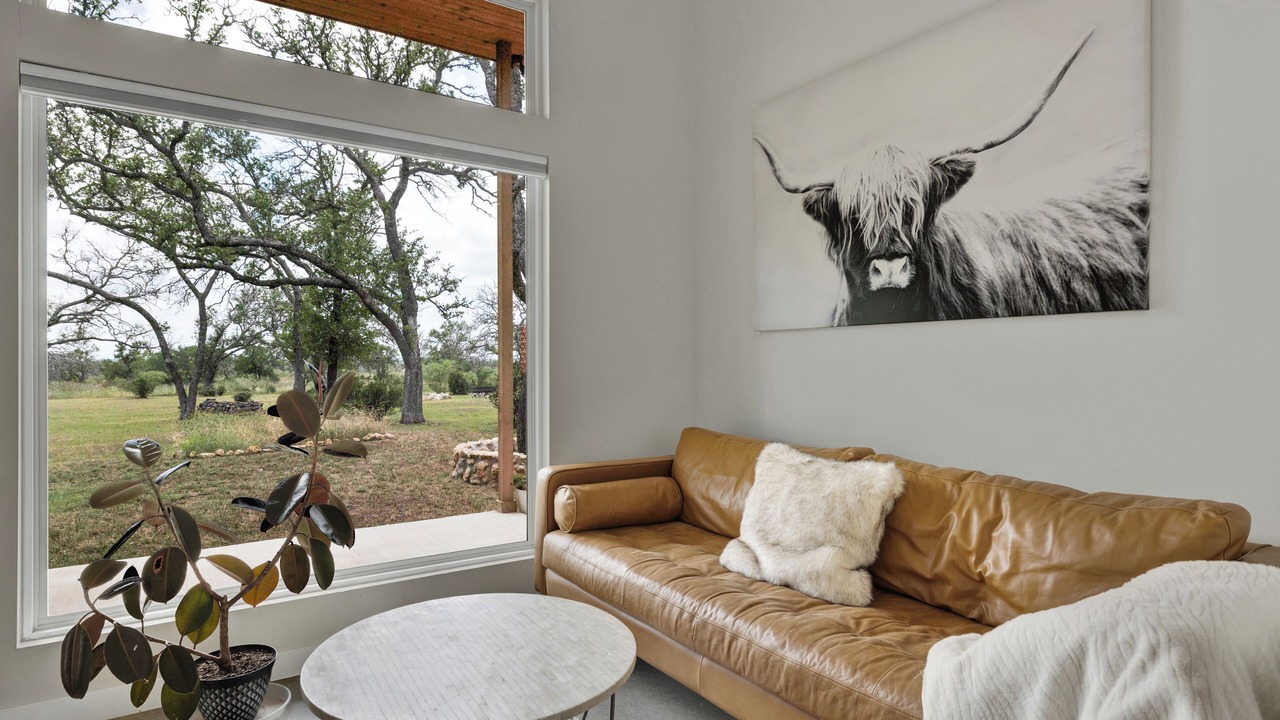 Photo of Livingroom in Stonewall