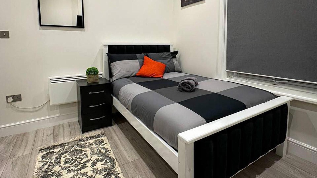 Photo of Others in Ealing Common