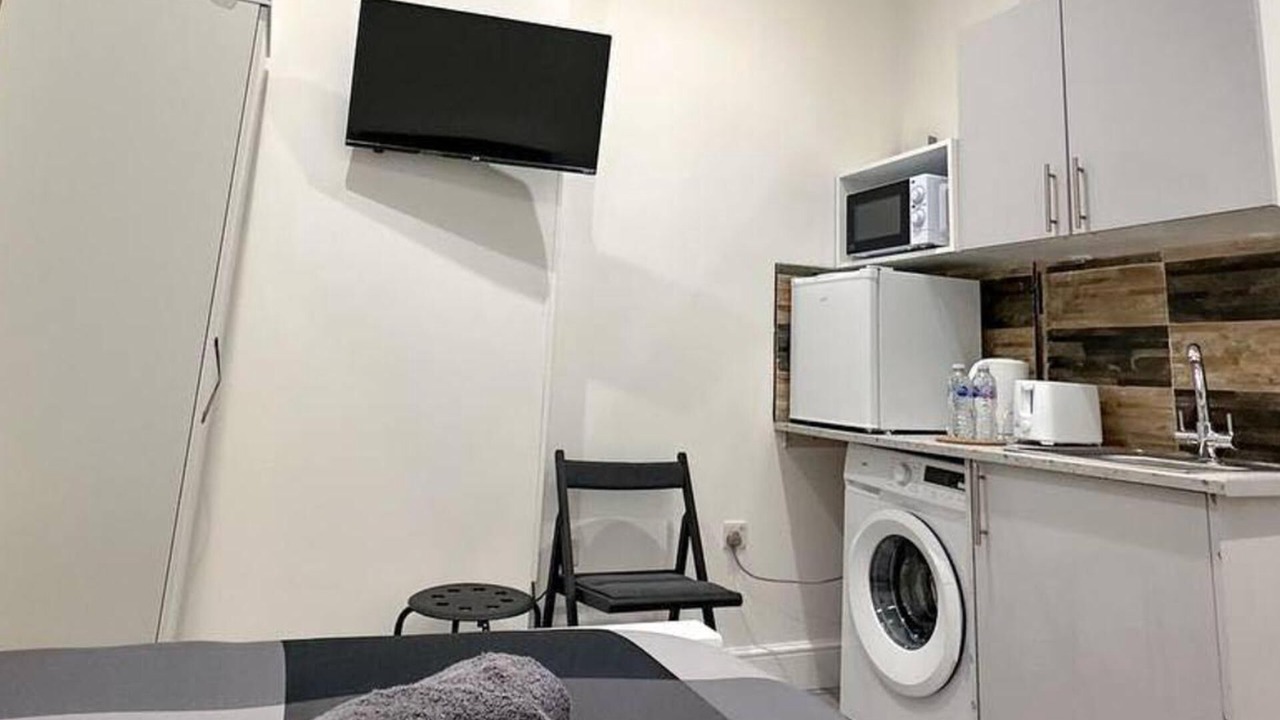 Photo of Others in Ealing Common