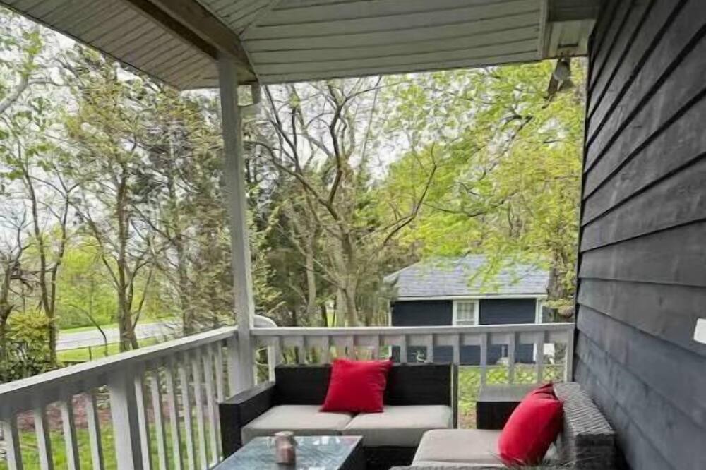 Photo of Patio Balcony in Leamington
