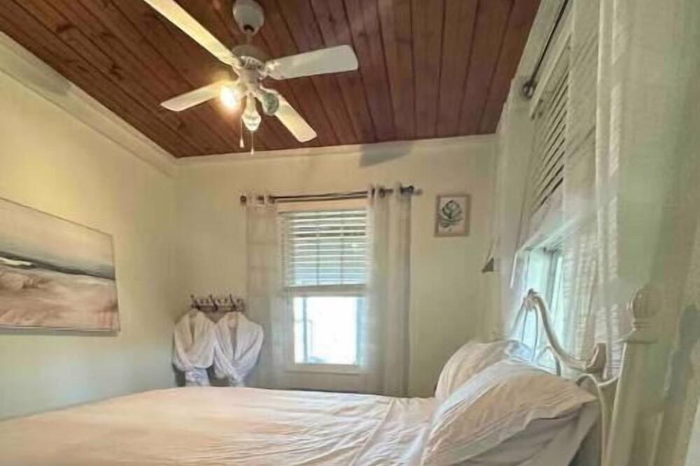 Photo of Bedroom in Leamington