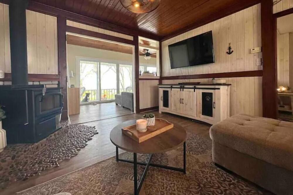 Photo of Livingroom in Leamington