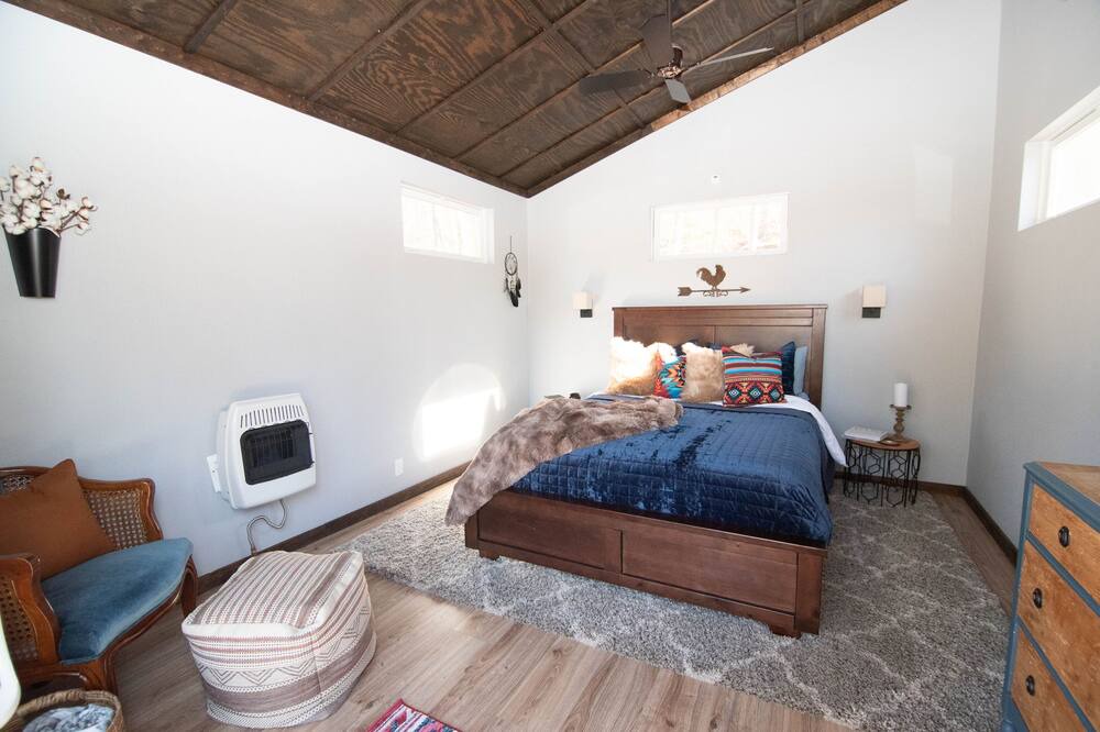 Photo of Bedroom in Huntsville