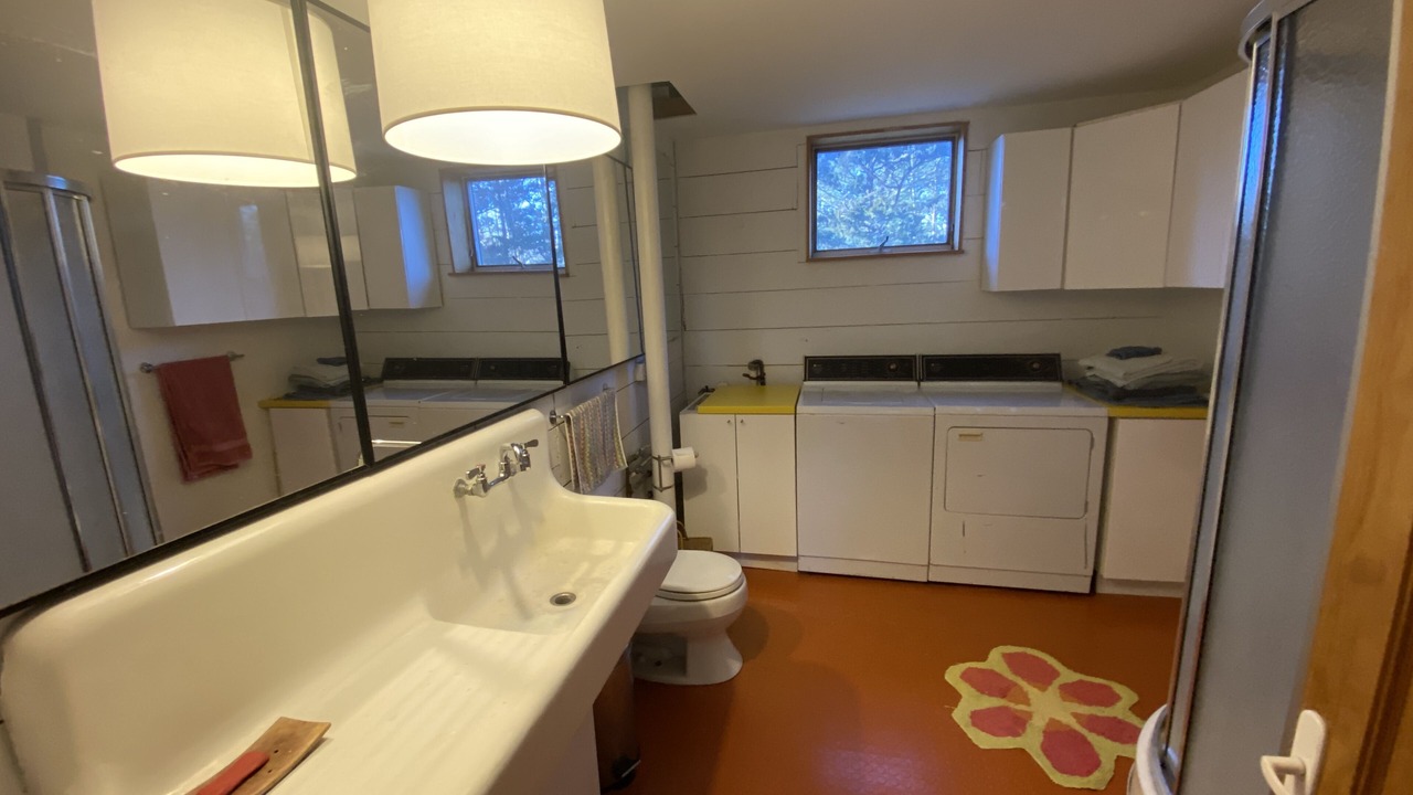 Photo of Others in Aquebogue