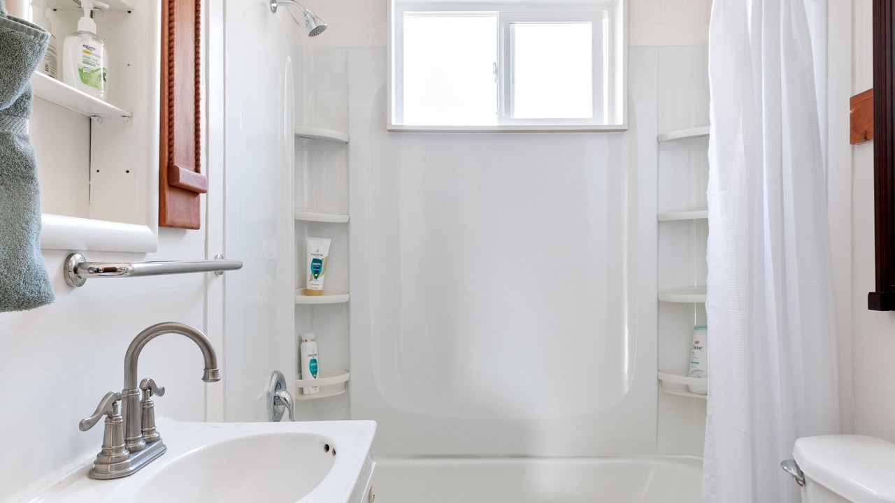 Photo of Others in Clinton