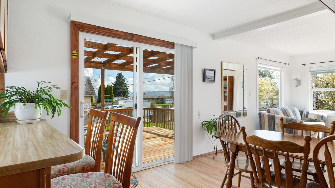 Photo of Others in Clinton