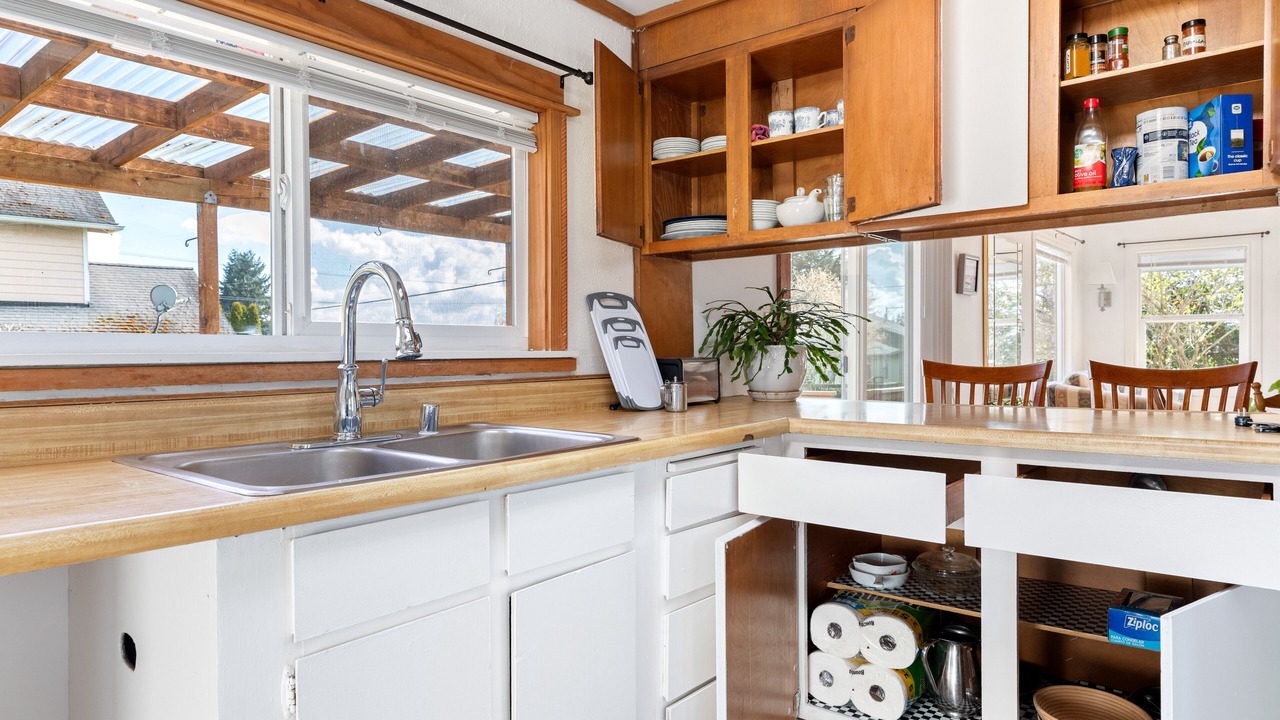 Photo of Kitchen in Clinton