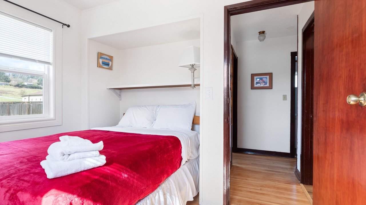 Photo of Others in Clinton